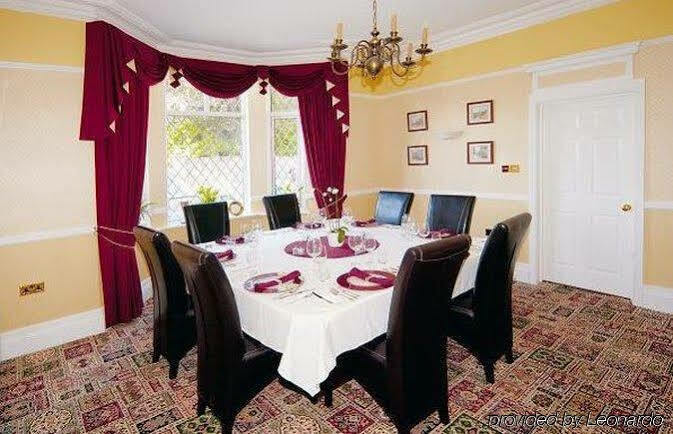 Buckingham'S Hotel Chesterfield Extérieur photo